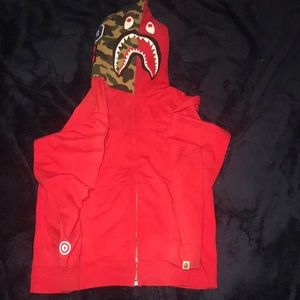 2XL bape hoodie red tags and print all check out